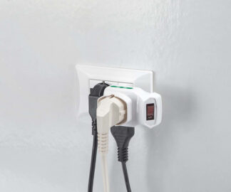 Adattatore presa elettrica Adattatore Fanton 87317 con interruttore Bianco (ord.min.1.00 unità)