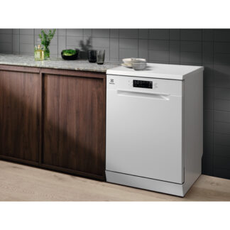 Lavastoviglie libera installazione Lavastoviglie Electrolux 911 514 139 SERIE 300 ESA47300SW AirDry White (ord.min.1.00 unità)