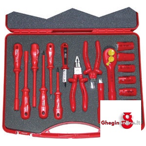 ASSORTIMENTI UTENSILI DI 18 PEZZI 359G ASS. UTENSILI 18 PEZZI insulated and officially controlled tools under voltage-VDE Prod. SCU